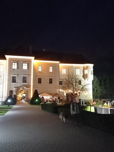 Schloss Burgau zur Weihnachtszeit | © Sonja Brünner | Sonja Brünner | © Sonja Brünner