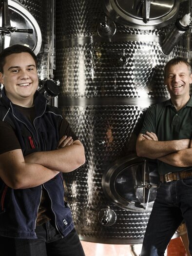 Familienweingut Oberer Germuth Kellerarbeit | © PIXELMAKER.AT