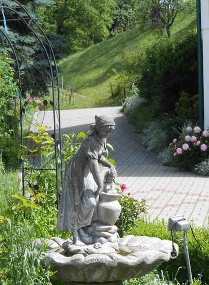 Hofbrunnen | Familie Oswald | © Familie Oswald | Weingut Oswald vlg. Spitzlgodi