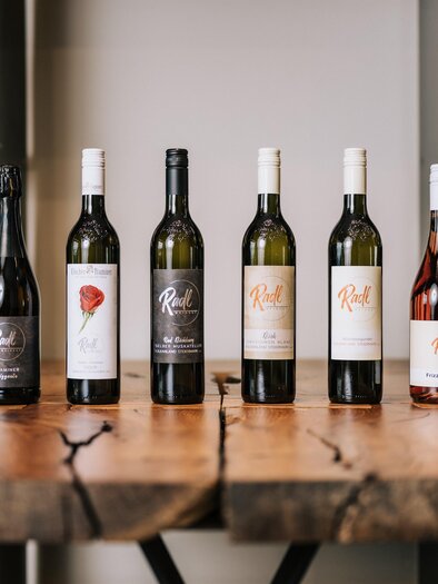 Weinsortiment | © Anton Meyer - Weingut Radl