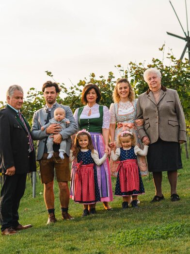 Weingut & Buschenschank Zweytick Gastgeber | © Weingut & Buschenschank Zweytick | Fam. Zweytick |  Fam. Zweytick | © Weingut & Buschenschank Zweytick | Fam. Zweytick