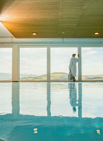 The Almblick_Pool Area_Eastern Styria | Karl Schrotter | © Der Almblick