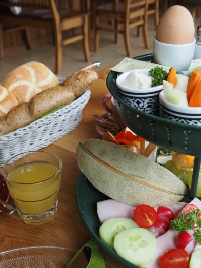 Wiesencafe Zloam, Grundlsee, breakfast | © Tourismusverband Ausseerland | Nicole Mandl | © Tourismusverband Ausseerland