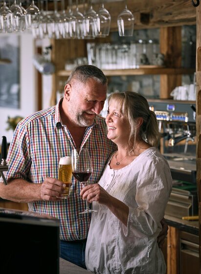Manuela & Hias von der Xeis Stub´n | © THOMAS SATTLER | Thomas Sattler