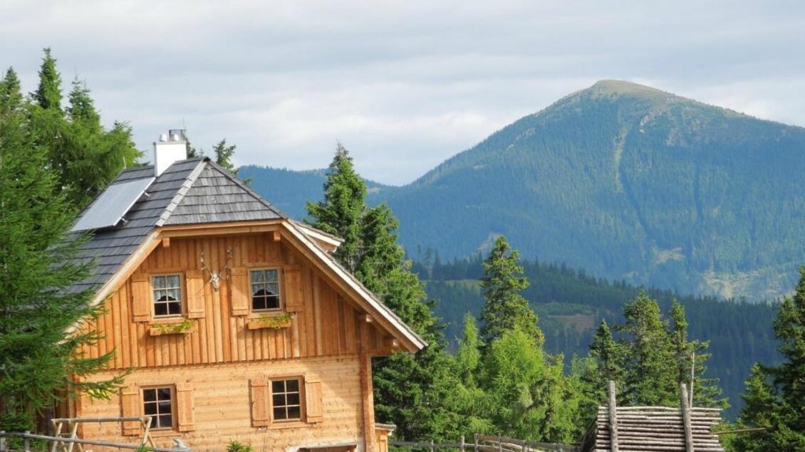 Bernsteinhütte in Hirschegg_Außenansicht | © Regionalmanagement Lavanttal GmbH | Erich Schober