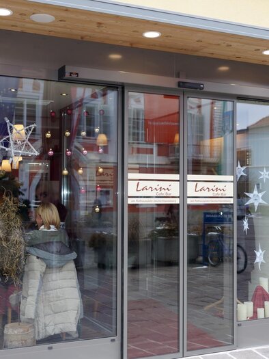 Eingangsbereich | © Café Bar Larini