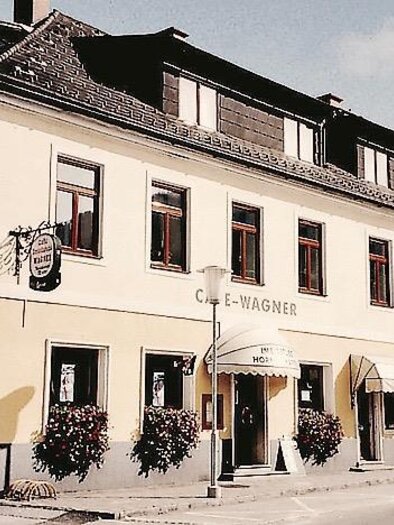 Café Wagner.