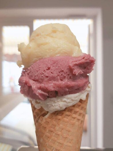 Bio-Eissalon "Die Blaumeise" in St. Anna am Aigen | © Teresa Kriegler