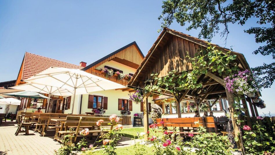 Buschenschank am Hochgrail | © TV Schilcherland Steiermark/Lupi Spuma