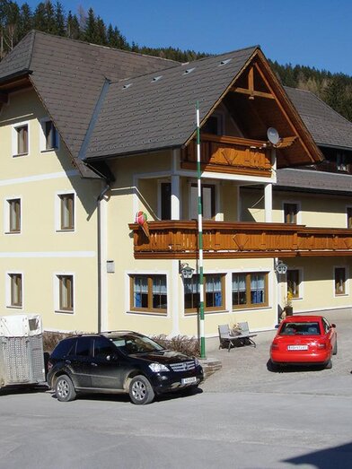 Dorfcafé-Riedl_Außenansicht | © Steirische Rucksackdörfer | © Steirische Rucksackdörfer