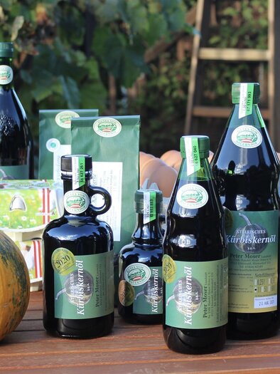 Produkte Eier-Kürbiskernöl Moser | © Eier-Kürbiskernöl Moser