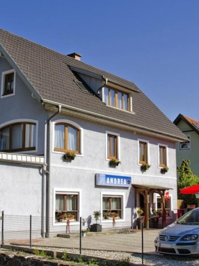 Gästehaus_Café_Andrea_Außenansicht Seite | © Hans Wölkart, Gästehaus Andrea