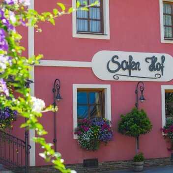 Safenhof in Bad Waltersdorf (c) Safenhof