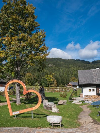 Geopark Glashütten mit Fotoherz | © TV Südsteiermark