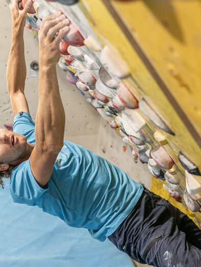 Spaß und Abenteuer in der Kletterhalle | © Thomas Sattler