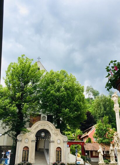 Klosterkirche mit Pestdenkmal | © TV Sulmtal Koralm