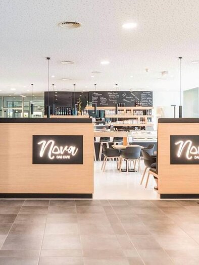 NOVA_Das_Café Eingangsbereich | © Hotel & Therme NOVA
