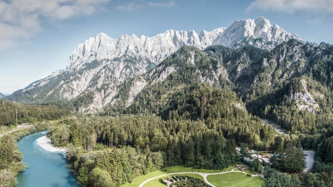Blick auf das Erlebniszentrum Weidendom | © Stefan Leitner