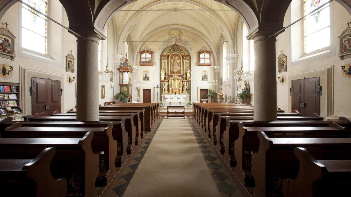 Kirche Eichkoegl Kirchenschiff | © TV Eichkoegl