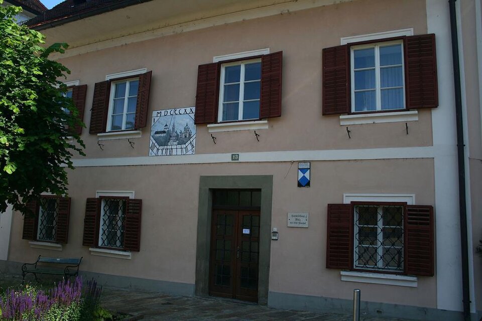 Pfarrhaus Ehrenhausen - Impression #1 | © Ewald Gabardi Wikimedia Commons