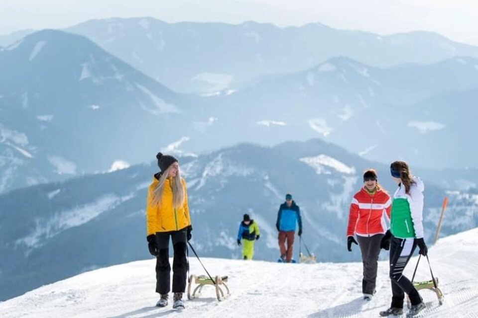 Rodelspaß im Naturschneeparadies mit süßer Einkehr - Impression #1