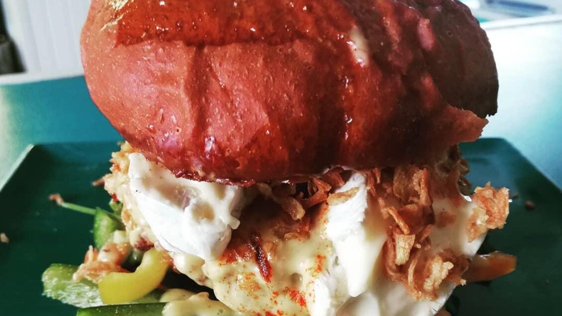 72481575_943267909374330_2772965061075927040_n | © Roots Burger & more