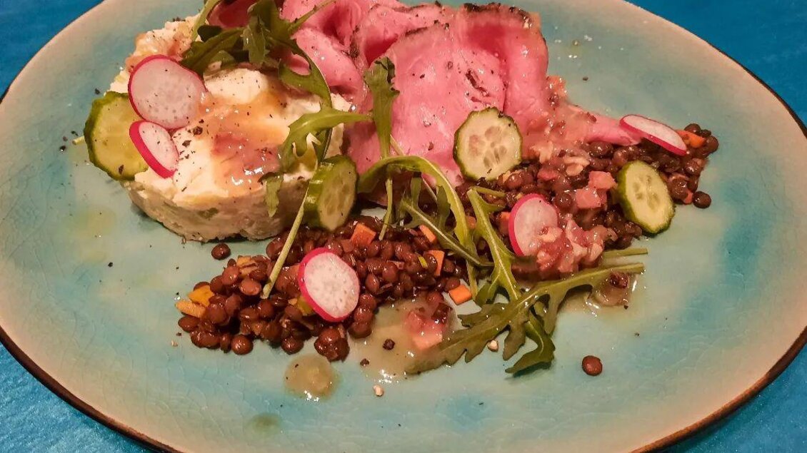 271808805_1545485152485933_5537315537597730697_n | © Roots Burger & more