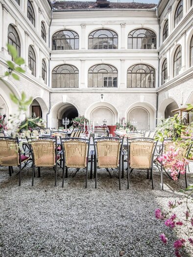 Schloss Greißenegg_Arkadenhof | © Die Abbilderei