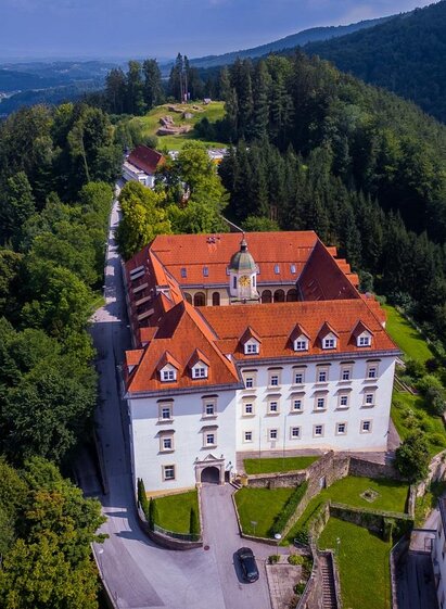 Schloss Schwanberg mit Ausgrabungen der Altburg | © Bad Schwanberg