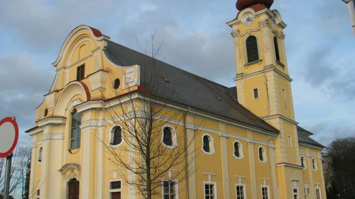 Stadtpfarrkirche Mureck Außenansicht 1 | © Pfarre Mureck