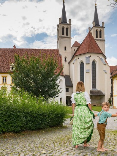 Stift Göss | © @erzbergleoben