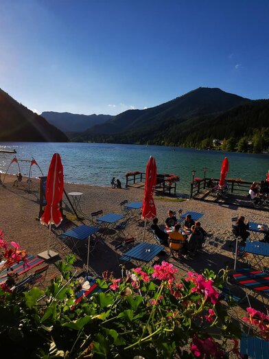 Gastgarten beim Strandbuffet | © TV Hochsteiermark / Brigitte Digruber | © TV Hochsteiermark / Brigitte Digruber