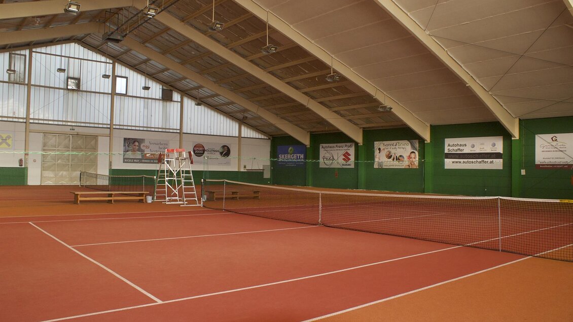 Tennishalle