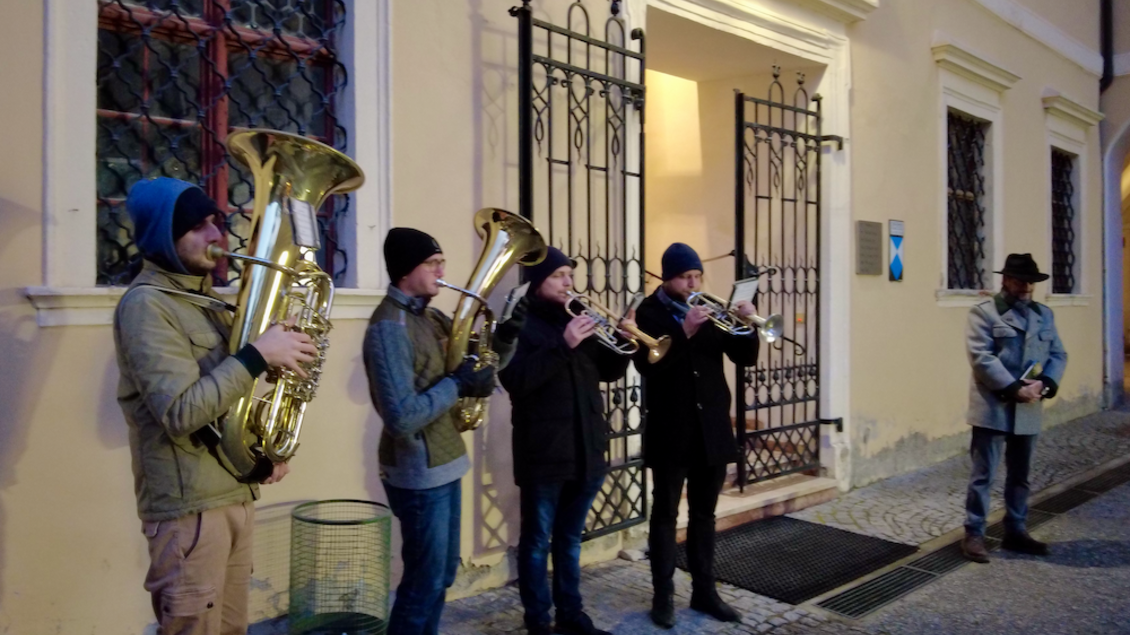 Weisenbläser vor dem Stift Rein | © Verein Reiner Handwerk