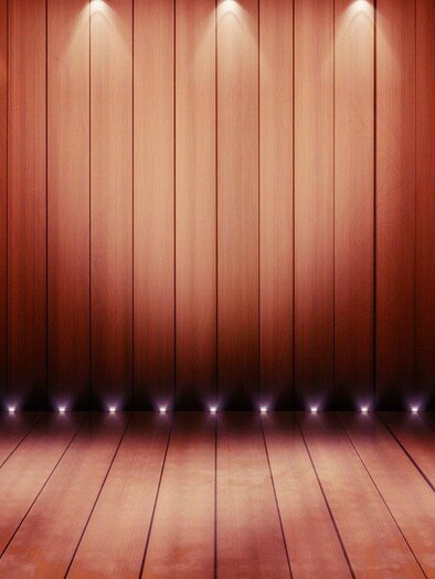 In the image, you can see an empty stage with a curtain. | © pixabay.com
