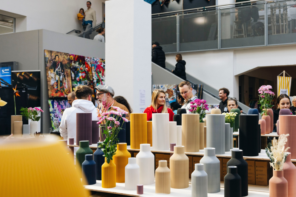 Verkaufsfläche von Tongefäßen  | © Franziska Freiwald