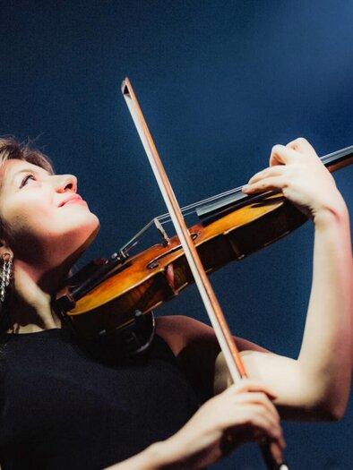 Violinist Alexandra Tirsu at the concert in Stefaniensaal Graz. | © Frank Embacher