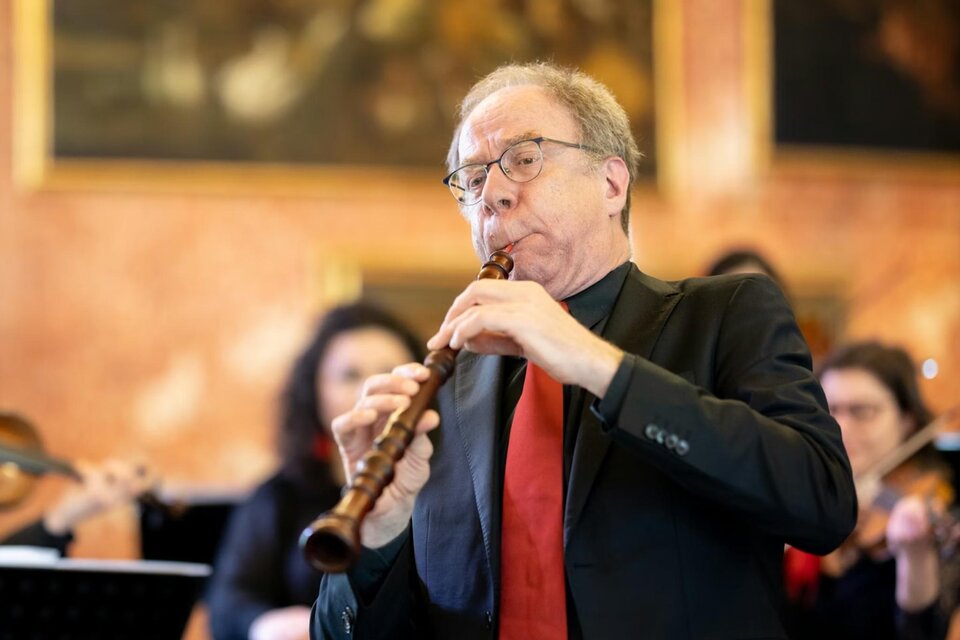 Alfredo Bernardini bei einem klassischen Konzert im barocken Minoritensaal Graz. | © Nikola Milatovic