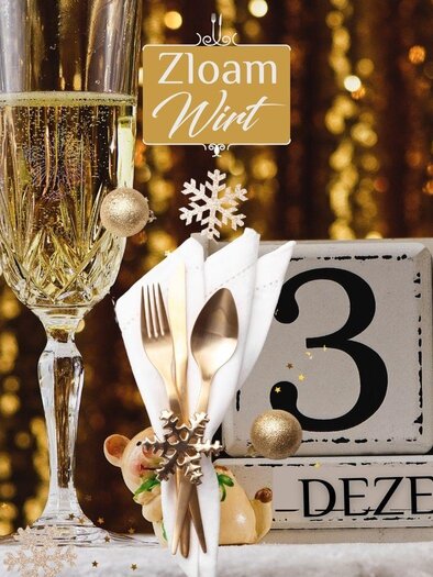 Ein festlich gedeckter Tisch mit zwei Sektgläsern und einem Kalender, der den 31. Dezember zeigt. Im Hintergrund funkeln goldene Lichter, die eine festliche Stimmung erzeugen.