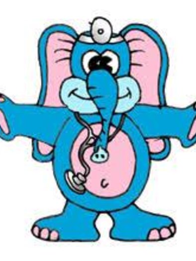 A cheerful blue elephant with a stethoscope around its neck. It has large ears and a smiling facial expression. | © Symbolfoto