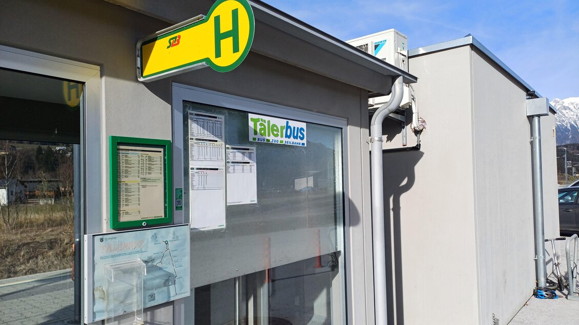 Tälerbus | Haltestelle beim Bahnhof Stein Enns | © Heidi Grundner