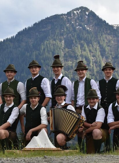 Schuhplattlergruppe | d´Hahnlstoana Kleinsölk | © d´Hahnlstoana Kleinsölk