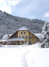 Haupthaus-Winter-01