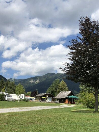 Der Campingplatz | © Camping + Freizeitteiche Seebach/Peter Rosskogler | © Camping + Freizeitteiche Seebach/Peter Rosskogler