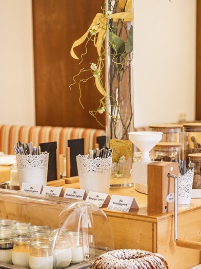 Frühstück mit Produkten direkt von unserem Hof | © THOMAS SATTLER | Bauernhof Hotel Matlschweiger