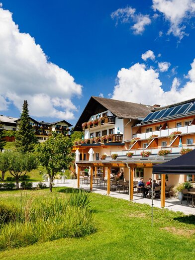 Trattner Außenansicht Eingang | HARRY SCHIFFER PHOTODESIGN | © Harry Schiffer