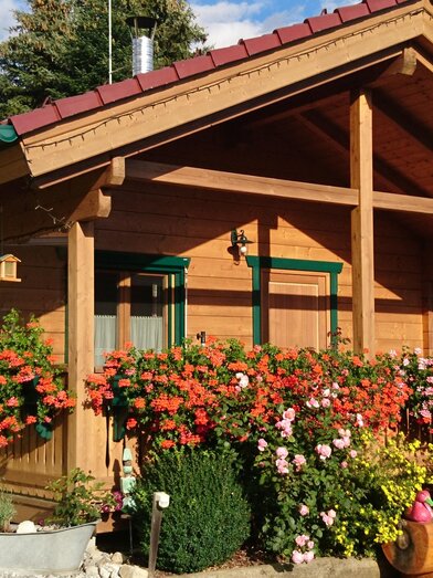 Ferienblockhaus _ Außen | © Barbara Bauer / graficom - helga wiedenhofer | © Barbara Bauer / graficom - helga wiedenhofer