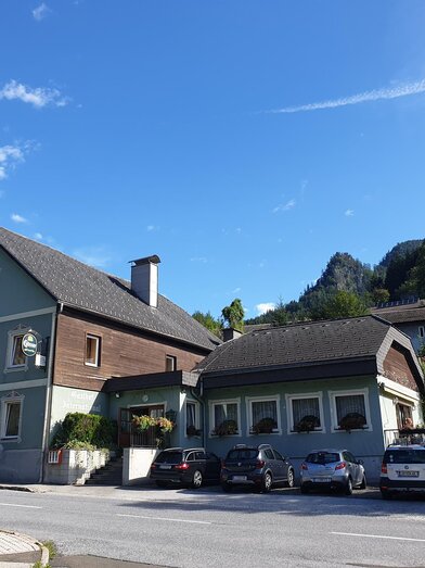 Gasthof International | Emir Hadzic