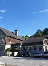 Gasthof International | Emir Hadzic