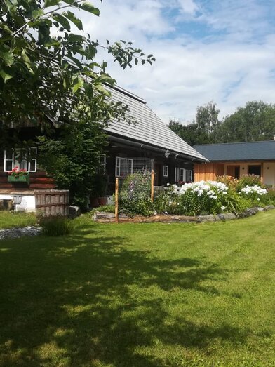 Naturhaus Außenansicht | © Naturhaus Rossmann | Elisabeth Rossmann | © Naturhaus Rossmann